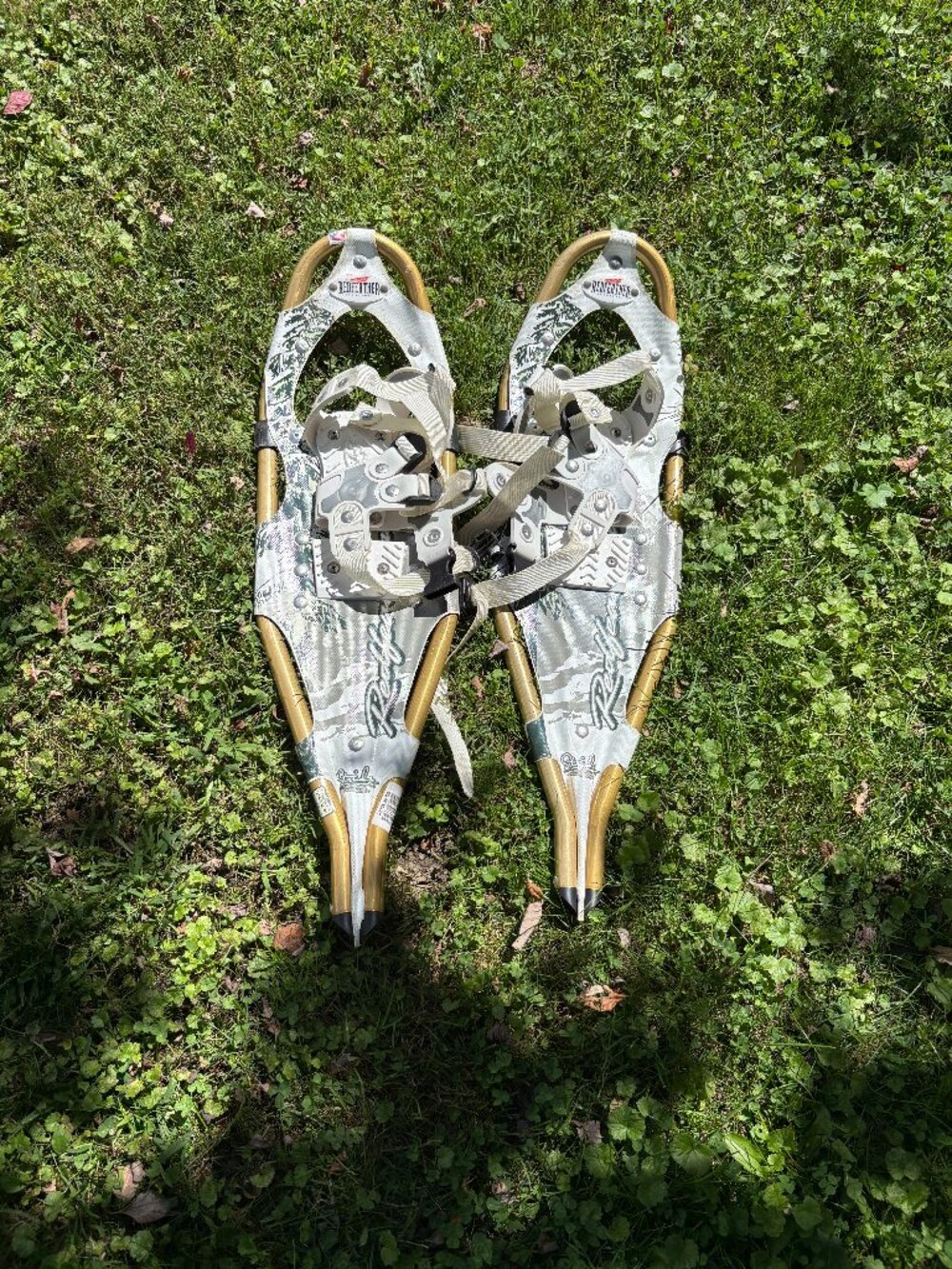 Redfeather Stride 25 Women’s Snowshoes 25” Made in USA Gold White Aluminum